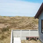 Hébergement de vacances 6 Person In Henne-by Traum Henne Strand